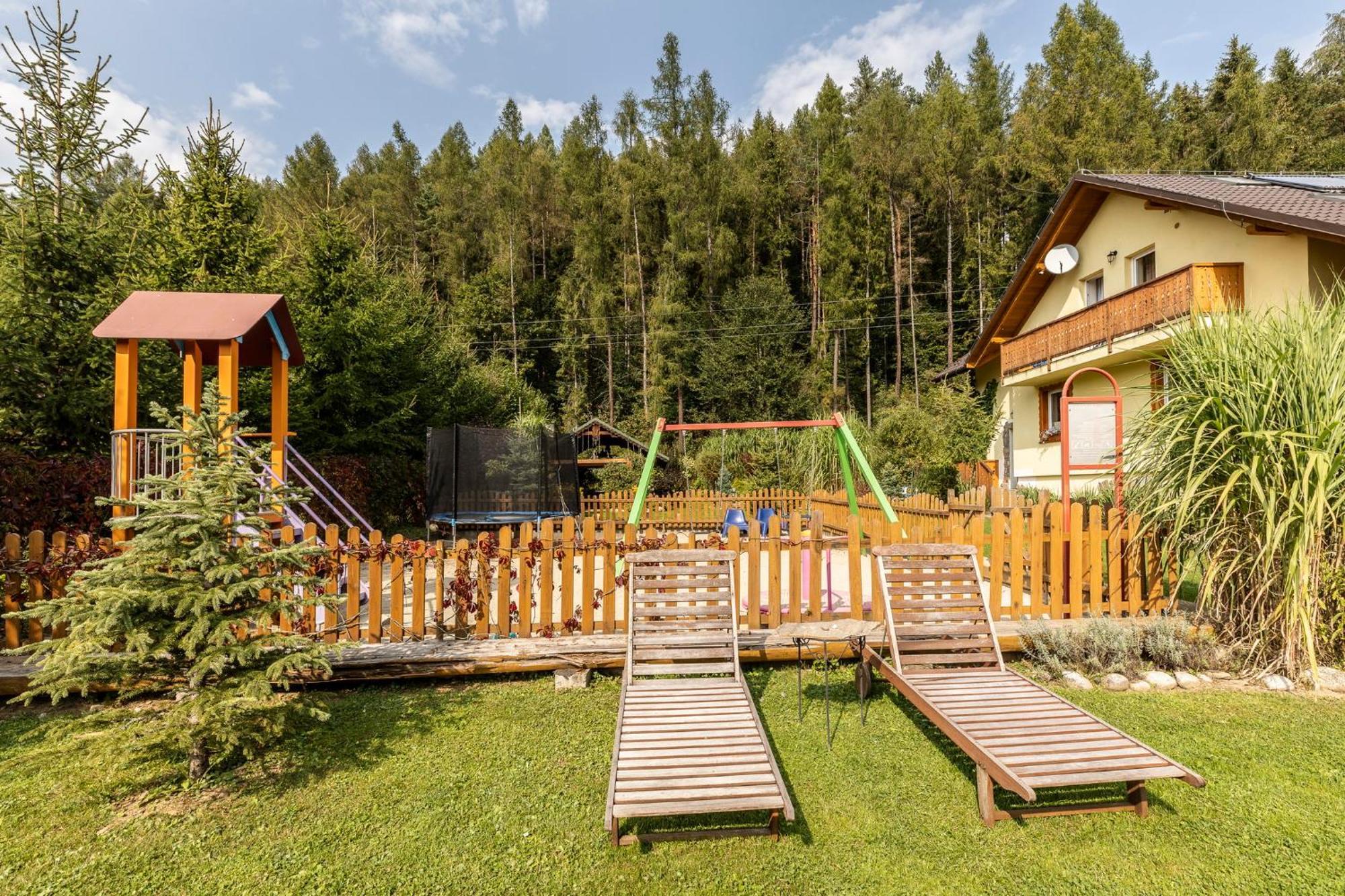 Apartamenty Zielona Owieczka Niedzica Zamek Exterior photo